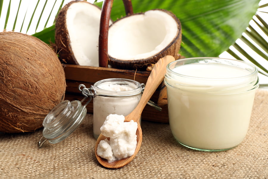 Rimedi naturali per la candida: olio di cocco