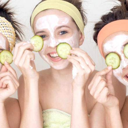 10 maschere viso idratanti fai da te: le ricette migliori da fare in casa