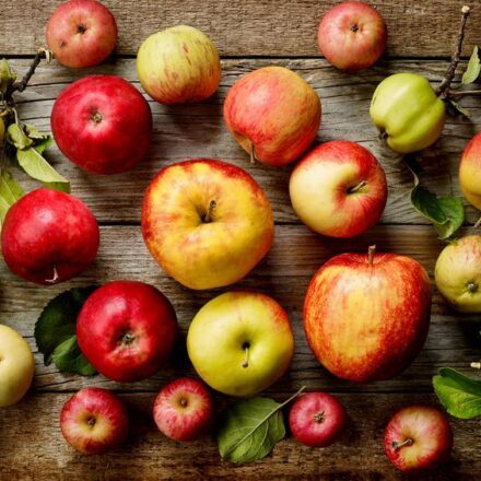 10 proprietà benefiche delle mele gialle, rosse e verdi