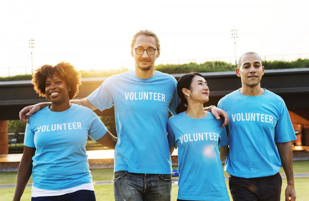 Viaggi di volontariato: 10 benefici per la salute