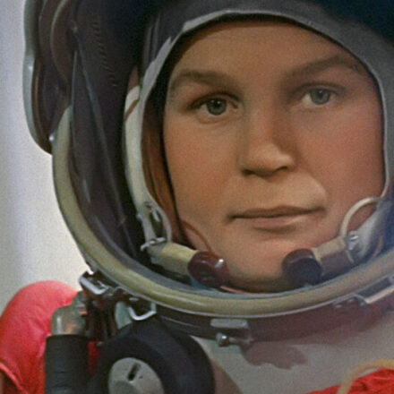 Valentina Tereskova: da sarta a prima donna nello spazio