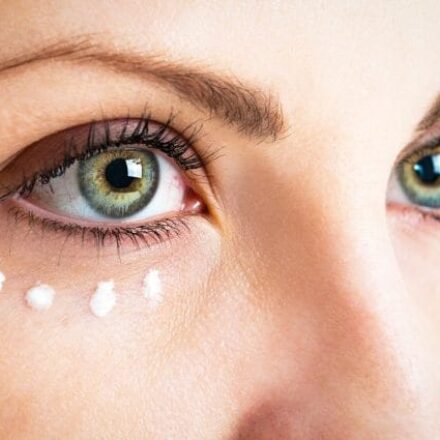 Contorno occhi: 10 trattamenti anti-aging fai da te naturali e veloci